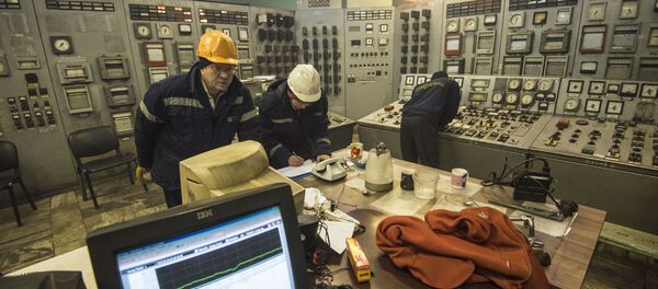Бишкек ТЭЦинин кызматкерлери. Архив - Sputnik Кыргызстан