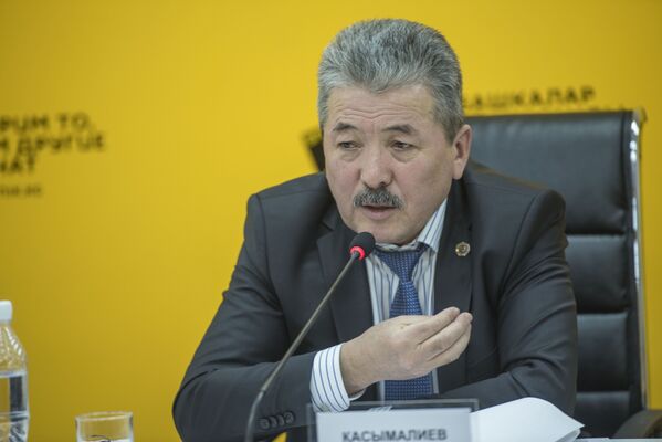 Министр финансов Кыргызстана Адылбек Касымалиев - Sputnik Кыргызстан
