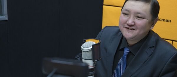 КР маданиятына эмгек сиңирген ишмер, Мамлекеттик жаштар сыйлыгынын жана Токтоболот Абдумомунов атындагы сыйлыктын лауреаты Кайрат Иманалие - Sputnik Кыргызстан