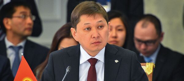 Архивное фото бывшего премьер-министра КР Сапара Исакова - Sputnik Кыргызстан