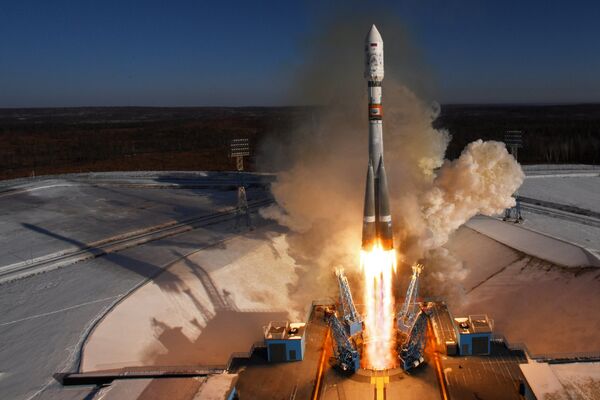 Восточный (Россия) космодромунан Союз-2.а ракетасы учурулду - Sputnik Кыргызстан