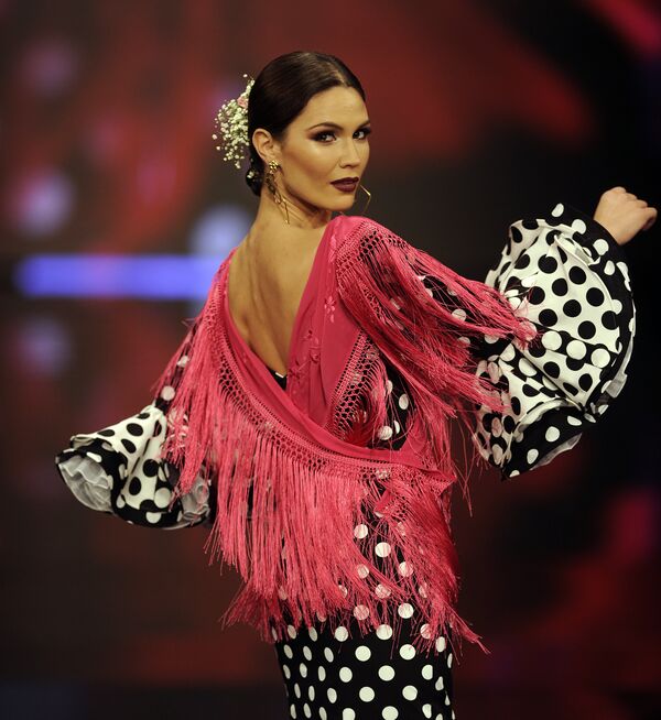 24-ый Международный салон моды фламенко в Испании - Sputnik Кыргызстан