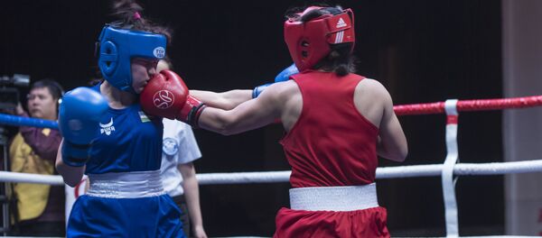 Международный турнир по боксу, посвященный памяти Героя Советского Союза Дуйшенкула Шопокова в Бишкеке Международный турнир по боксу, посвященный памяти Героя Советского Союза Дуйшенкула Шопокова в Бишкеке - Sputnik Кыргызстан