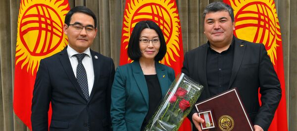 Секс порно, куннилингус, анилингус, әйел үстемдігі, орыс еркектері Смотреть порно мисти таң Дик немесе нометрия