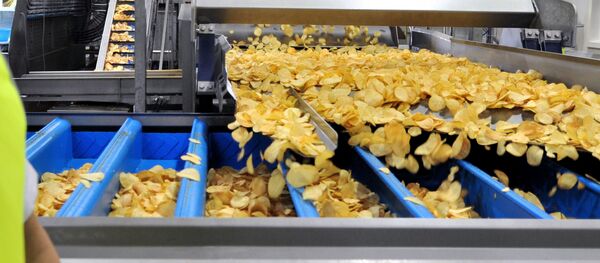 Завод по производству чипсов. Архивное фото - Sputnik Кыргызстан