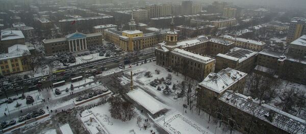 Кажется, оператор снял ваш дом! Снежный Бишкек с высоты птичьего полета Кажется, оператор снял ваш дом! Снежный Бишкек с высоты птичьего полета - Sputnik Кыргызстан