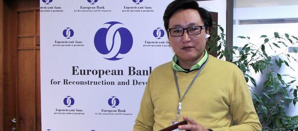 Корреспондент международного информационного агентства и радио Sputnik Кыргызстан Таалайбек Ороскулов получил первое место в номинации За верность теме по результатам первого этапа республиканского конкурса Ресурсоэффективность в Кыргызстане: истории, проблемы, успехи - Sputnik Кыргызстан