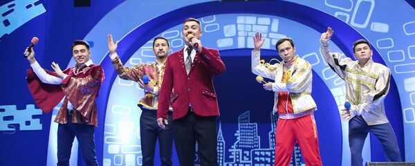 Конкурсная игре Клуба веселых и находчивых Кубок дружбы в Узбекистане - Sputnik Кыргызстан