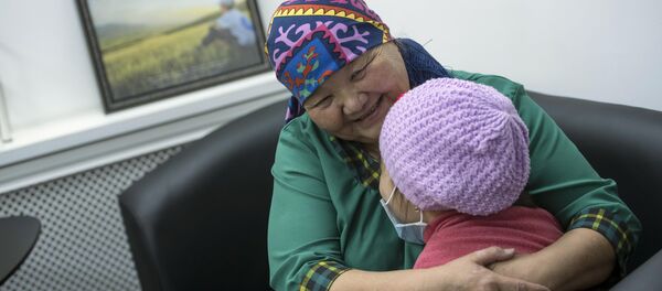 Девочка Жаркынай, которая переборола рак Девочка Жаркынай, которая переборола рак - Sputnik Кыргызстан