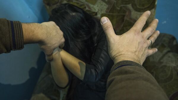 Случаи семейного насилия - Sputnik Кыргызстан