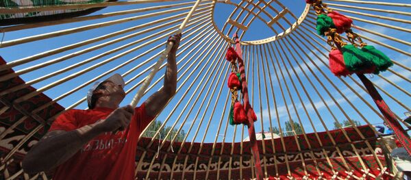 Всемирный фестиваль эпосов народов мира в Бишкеке - Sputnik Кыргызстан