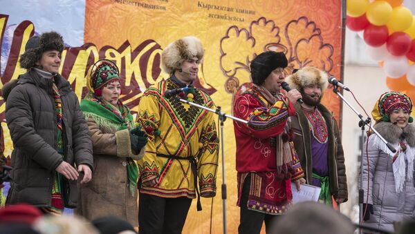 Православные проводили Масленицу в Бишкеке - Sputnik Кыргызстан
