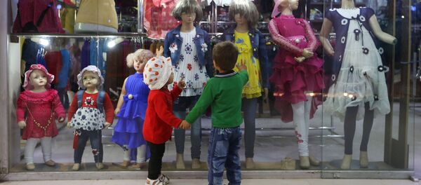 Магазин детской одежды в Кабуле - Sputnik Кыргызстан