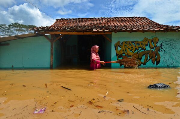 Наводнение в Индонезии - Sputnik Кыргызстан