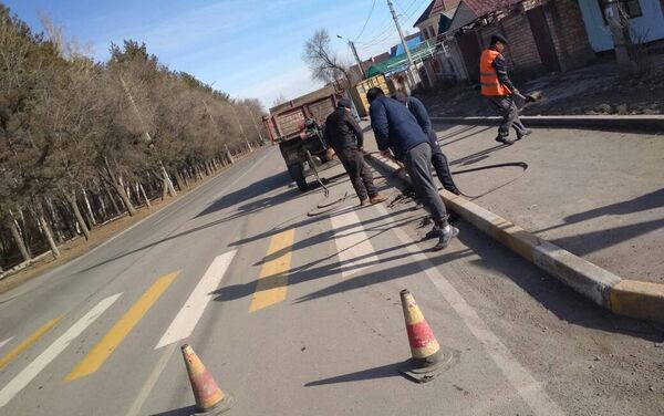 Ремонт пешеходных переходов в Бишкеке - Sputnik Кыргызстан