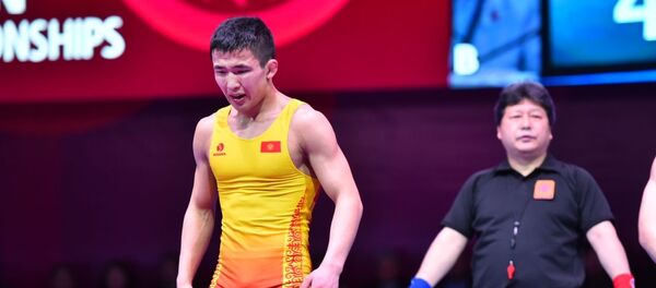 Кыргызстандык спортчу Жоламан Шаршенбеков күрөш боюнча Азия чемпионатында күмүш медалга татыды Кыргызстандык спортчу Жоламан Шаршенбеков күрөш боюнча Азия чемпионатында күмүш медалга татыды - Sputnik Кыргызстан