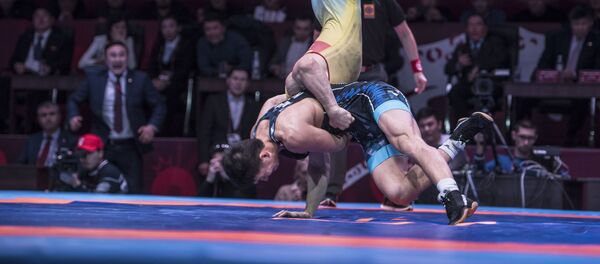 Чемпионат Азии по борьбе во Дворце спорта в Бишкеке - Sputnik Кыргызстан
