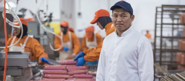 Руководитель колбасного завода Мырзабек Орумбаев - Sputnik Кыргызстан