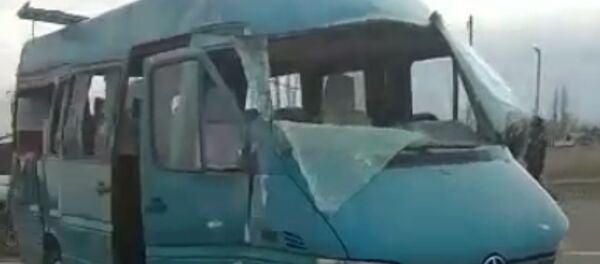 Айланма жолдогу кырсыктан бир адам көз жумду. Үрөй учурган видео Айланма жолдогу кырсыктан бир адам көз жумду. Үрөй учурган видео - Sputnik Кыргызстан