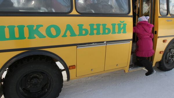 Школьный автобус. Архивное фото - Sputnik Кыргызстан