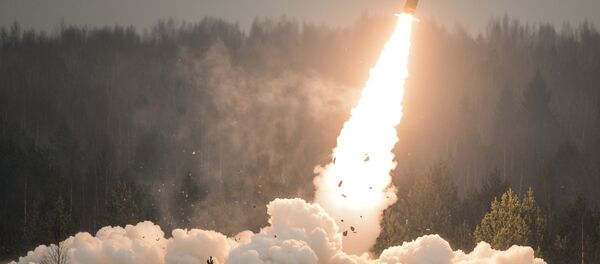Показательный пуск ракеты. Архивное фото Показательный пуск ракеты. Архивное фото - Sputnik Кыргызстан
