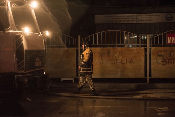 Крупный пожар на Ошском рынке Бишкека - Sputnik Кыргызстан
