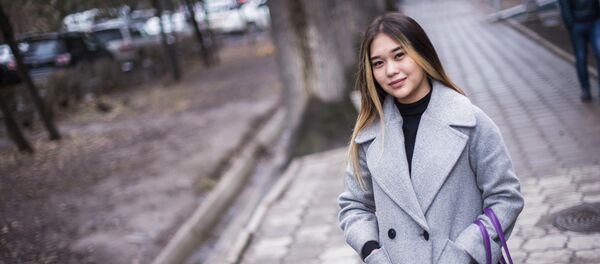 18-летняя студентка музыкального училища Мэлани Сариева - Sputnik Кыргызстан