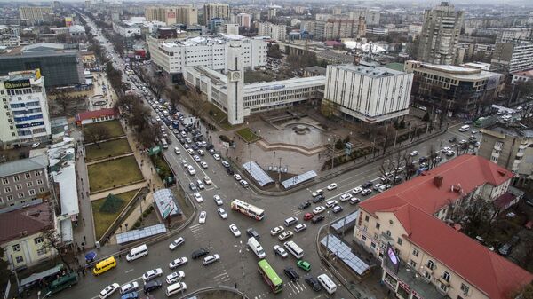 Движение транспорта в центре Бишкека. Архивное фото  - Sputnik Кыргызстан