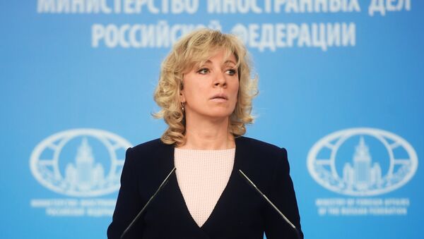 Официальный представитель министерства иностранных дел России Мария Захарова во время брифинга в - Sputnik Кыргызстан