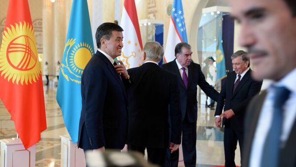 Лидеры стран государств Центральной Азии во время встречи в Астане. Архивное фото - Sputnik Кыргызстан