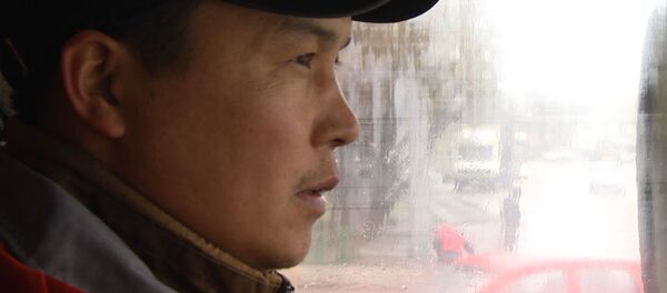 Алты айдан кийин өлөсүң дешти. Тазалыкта иштеген жумушчунун баяны Алты айдан кийин өлөсүң дешти. Тазалыкта иштеген жумушчунун баяны - Sputnik Кыргызстан