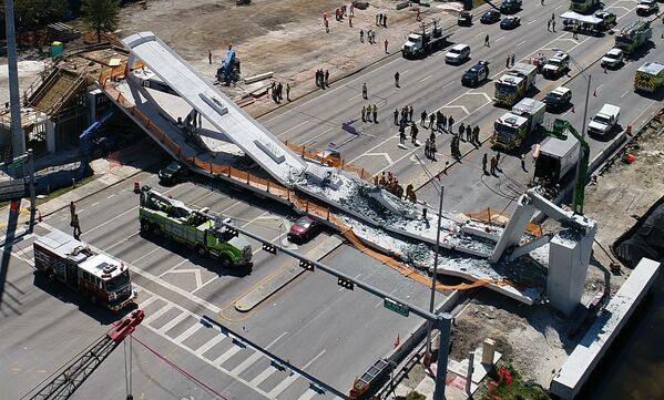 Обрушение моста в Майами - Sputnik Кыргызстан