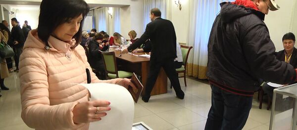 Как проходят выборы президента России в Бишкеке — видео - Sputnik Кыргызстан