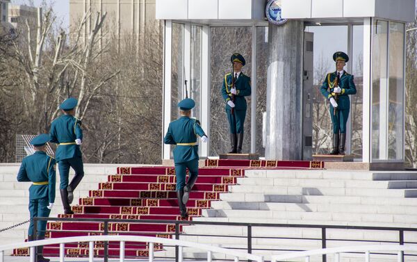 Столичная милиция переходит на усиленный режим несения службы в связи с празднованием Нооруза. - Sputnik Кыргызстан