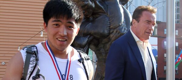 Победитель международного турнира по мас-рестлингу Arnold Classic 2018 Азат Таштанбеков - Sputnik Кыргызстан