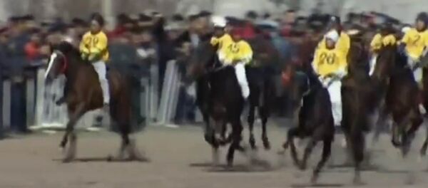 Конноспортивные игры на ипподроме в Бишкеке — прямой эфир - Sputnik Кыргызстан