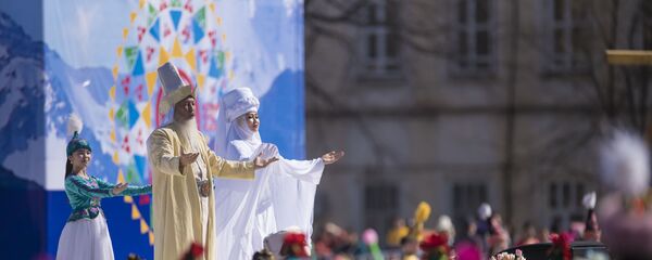 Праздничный концерт в честь Нооруза на площади Ала-Тоо в Бишкеке - Sputnik Кыргызстан