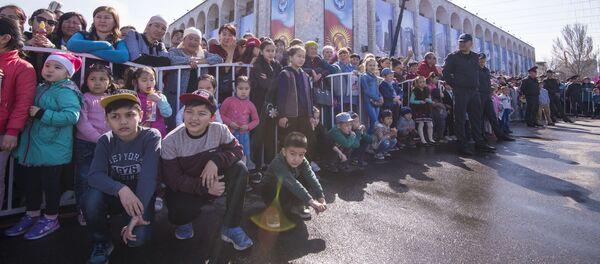 Праздничный концерт в честь Нооруза на площади Ала-Тоо в Бишкеке - Sputnik Кыргызстан