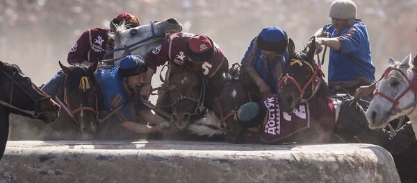 Турнир по кок-бору по случаю празднования Нооруза в Бишкеке - Sputnik Кыргызстан