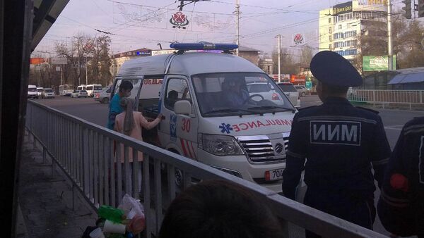 Перепалка женщин в маршрутном такси в Бишкеке - Sputnik Кыргызстан