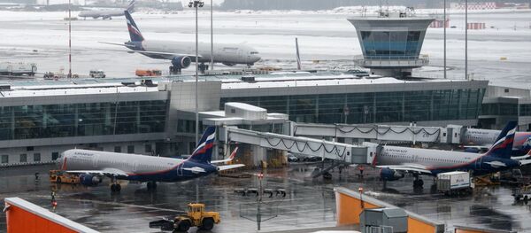 Завершены работы по проходке тоннелей межтерминального перехода в аэропорту Шереметьево - Sputnik Кыргызстан