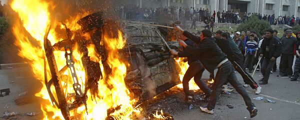 Ситуация в Кыргызстане во время мартовских событий 2005 года - Sputnik Кыргызстан