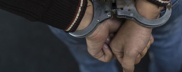 Кол кишенчен адам. Архив - Sputnik Кыргызстан