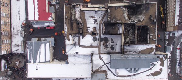 Здание торгового центра Зимняя вишня в Кемерово, где произошел пожар - Sputnik Кыргызстан