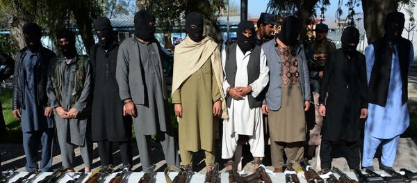 Задержанные боевики Талибана в Джелалабад - Sputnik Кыргызстан