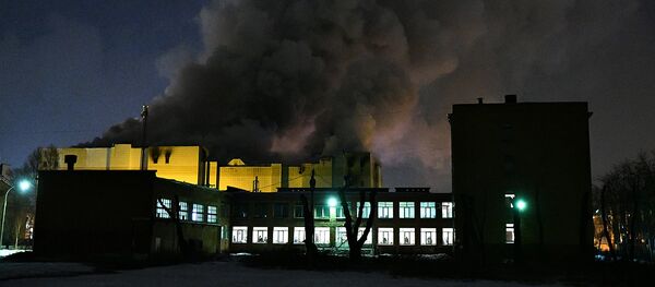 Пожар в торговом центре Зимняя вишня в Кемерово - Sputnik Кыргызстан