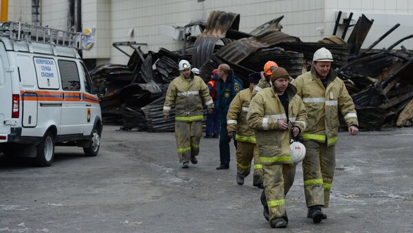 Последствия пожара в ТЦ «Зимняя вишня» - Sputnik Кыргызстан