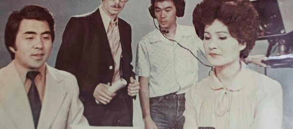 Заслуженный деятель культуры, диктор Гульшан Молдоева - Sputnik Кыргызстан