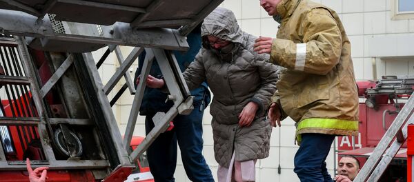 Пожар в торговом центре «Зимняя вишня» в Кемерово - Sputnik Кыргызстан