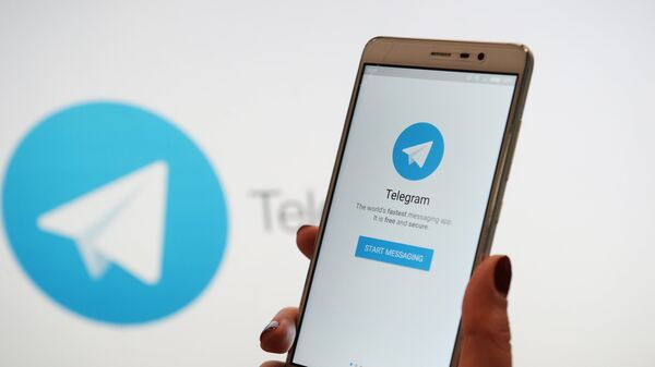 Мессенджер Telegram на экране телефона. Архивное фото - Sputnik Кыргызстан